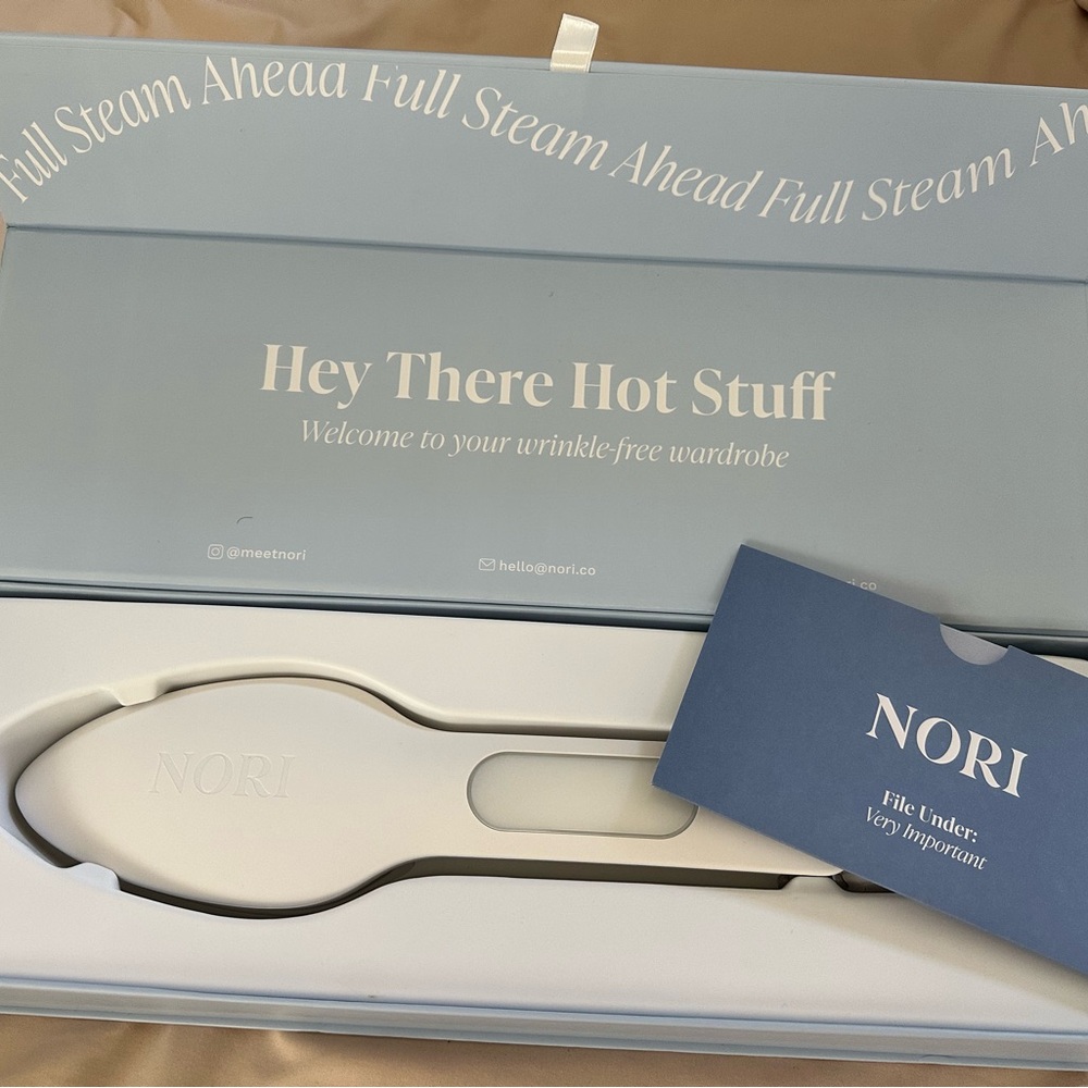 Nori Press White Garment Steamer